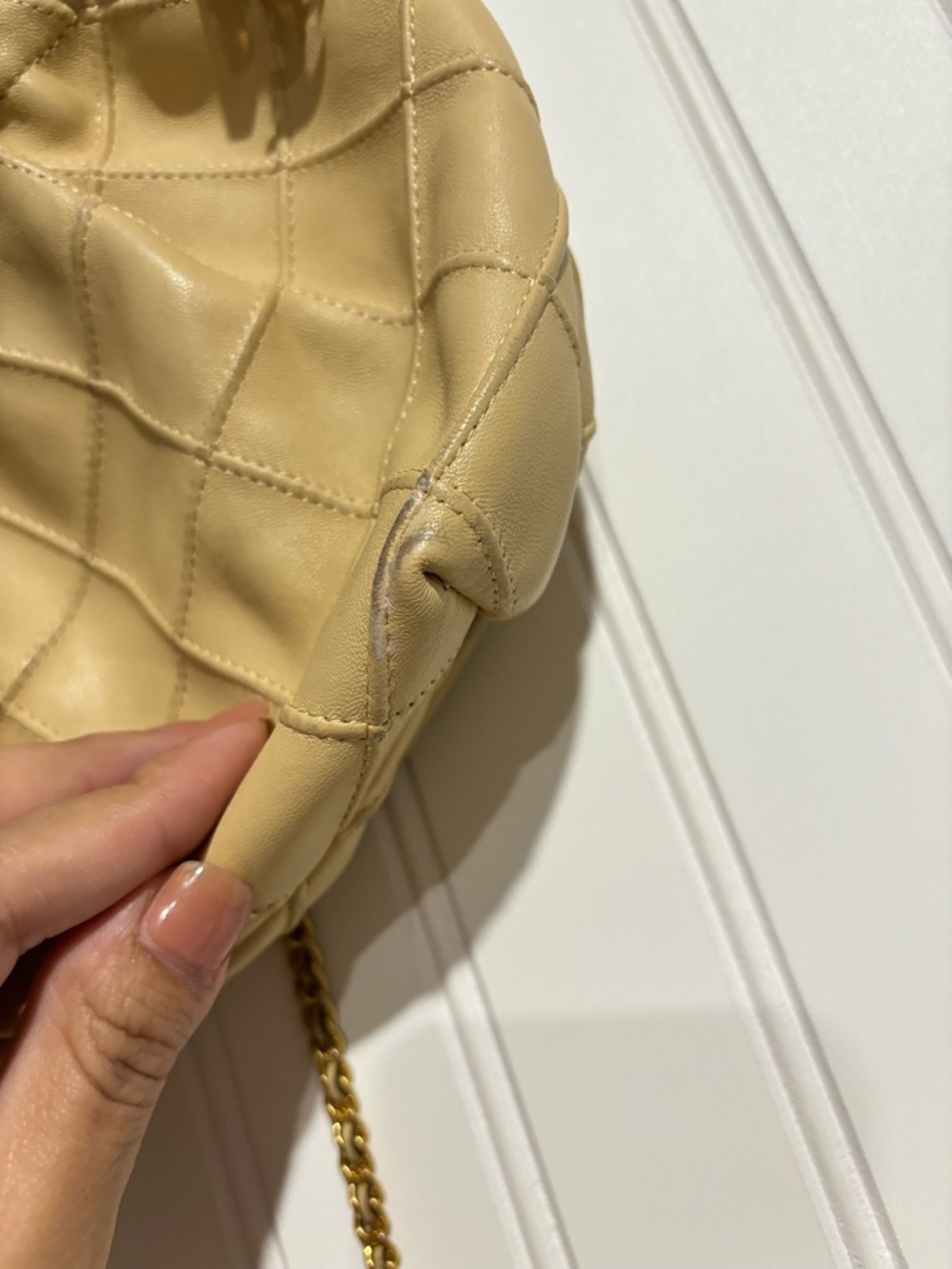 Tory Burch Quilted Ruched Leather Shoulder Bag in Beige with Gold Hardware - Picture 8 of 8